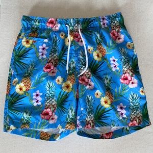 Charleston Threads Swim Trunks Tropical Pineapple Aloha Floral Size XL